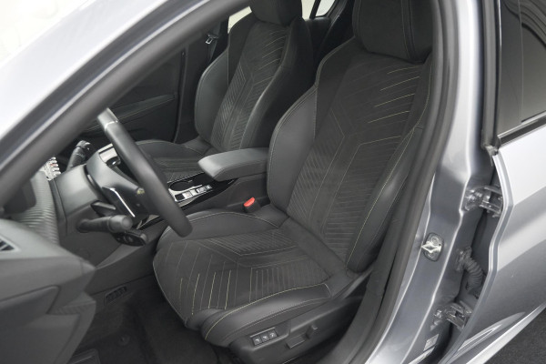 Peugeot 208 1.2 Hybrid 145 e-DCS6 GT | Alcantara Pakket | Camera | Apple Carplay | Stoelverwarming