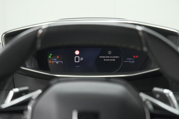 Peugeot 208 1.2 Hybrid 145 e-DCS6 GT | Alcantara Pakket | Camera | Apple Carplay | Stoelverwarming