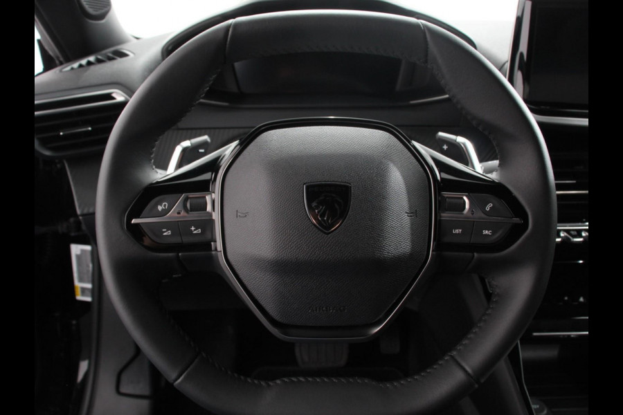 Peugeot 2008 1.2 PureTech 130pk Automaat Allure Navigatie Apple Carplay/Android Auto 360 camera Parkeersensoren Blind Spot Assist Adaptive Cruise Control Stoelverwarming Getinte ramen Climate Control