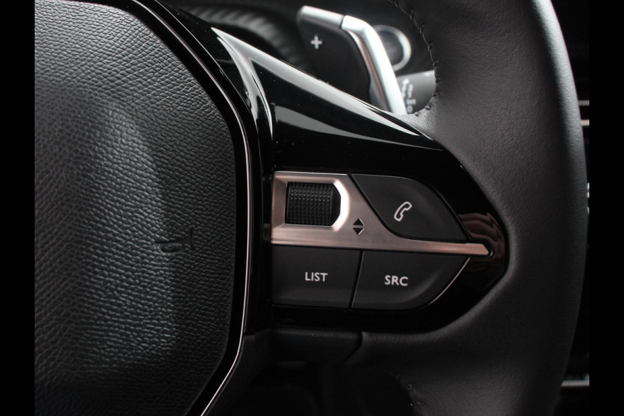 Peugeot 2008 1.2 PureTech 130pk Automaat Allure Navigatie Apple Carplay/Android Auto 360 camera Parkeersensoren Blind Spot Assist Adaptive Cruise Control Stoelverwarming Getinte ramen Climate Control