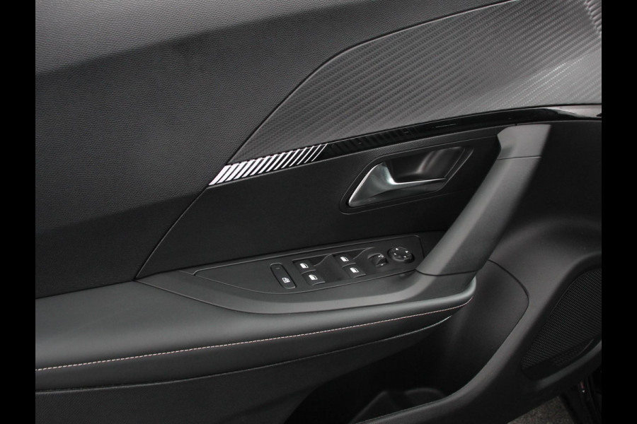 Peugeot 2008 1.2 PureTech 130pk Automaat Allure Navigatie Apple Carplay/Android Auto 360 camera Parkeersensoren Blind Spot Assist Adaptive Cruise Control Stoelverwarming Getinte ramen Climate Control