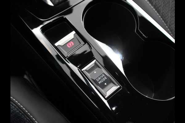 Peugeot 2008 1.2 PureTech 130pk Automaat Allure Navigatie Apple Carplay/Android Auto 360 camera Parkeersensoren Blind Spot Assist Adaptive Cruise Control Stoelverwarming Getinte ramen Climate Control