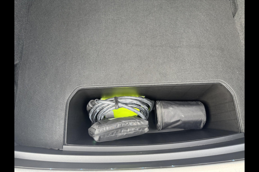 Polestar 4 Long Range Dual motor 100 kWh | SURROUND VIEW |  HARMAN KARDON | STOELVERWARMING VOOR/ACHTER | HEAD-UP DISPLAY | MEMORY