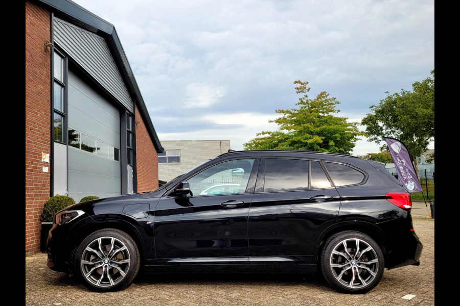 BMW X1 XDrive25e M-sport, Pano, ACC, HUD, Cam, Trekhaak, HiFi, Keyless