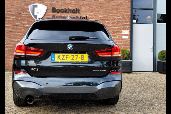 BMW X1 XDrive25e M-sport, Pano, ACC, HUD, Cam, Trekhaak, HiFi, Keyless
