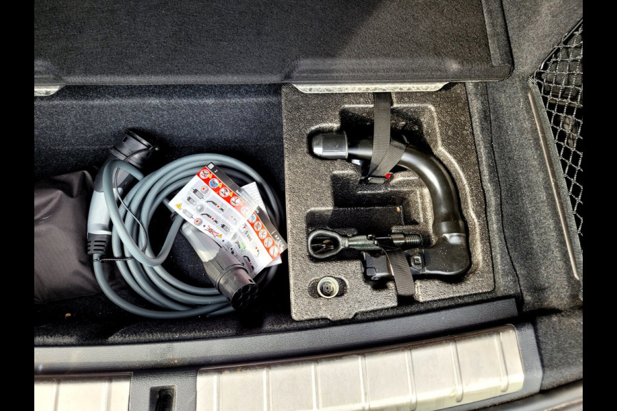 BMW X1 XDrive25e M-sport, Pano, ACC, HUD, Cam, Trekhaak, HiFi, Keyless