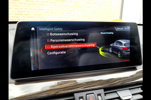 BMW X1 XDrive25e M-sport, Pano, ACC, HUD, Cam, Trekhaak, HiFi, Keyless