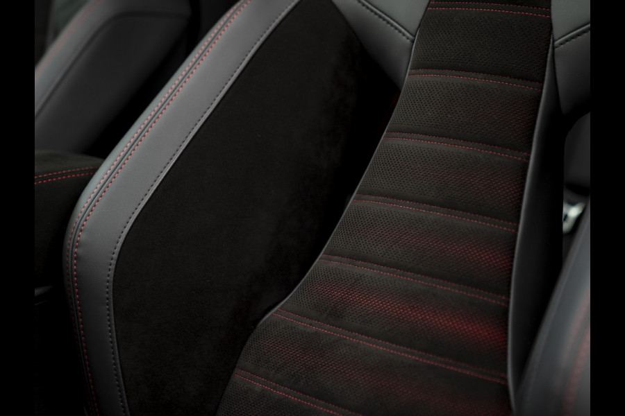 Alfa Romeo junior Elettrica Veloce 54 kWh | Corsa stoelen | Pano-dak | Techno Pack | Sport Pack