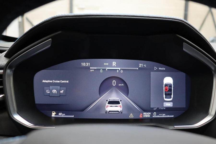 Lynk & Co 01 1.5 Automaat / Zwarte Hemelbekleding / Panoramadak / LED koplampen / Lichtmetalen velgen 20" / Navigatiesysteem Full Map / Parkeer Assistent / Rijstrooksensor met correctie / Rondomzicht Camera / Digitaal Instrumentenpaneel / Stoelverwarming / Premium Audio