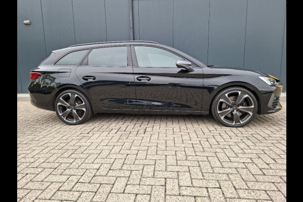 CUPRA Leon Sportstourer 1.4 e-Hybrid PHEV 245pk VZ * Navigatiesysteem * AUTOMAAT * Stoelverwarming * Virtual Cockpit *