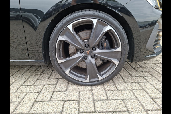 CUPRA Leon Sportstourer 1.4 e-Hybrid PHEV 245pk VZ * Navigatiesysteem * AUTOMAAT * Stoelverwarming * Virtual Cockpit *