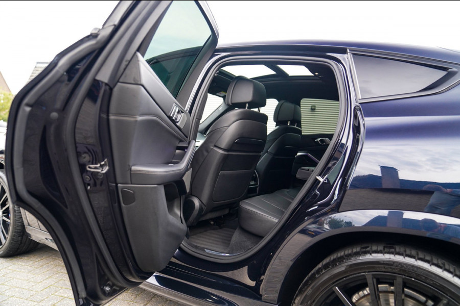 BMW X6 XDrive40i High Executive | Panorama | 360cam | Carbon | Adaptieve cruise control | Kristallen pook | 22 inch | Dealer onder
