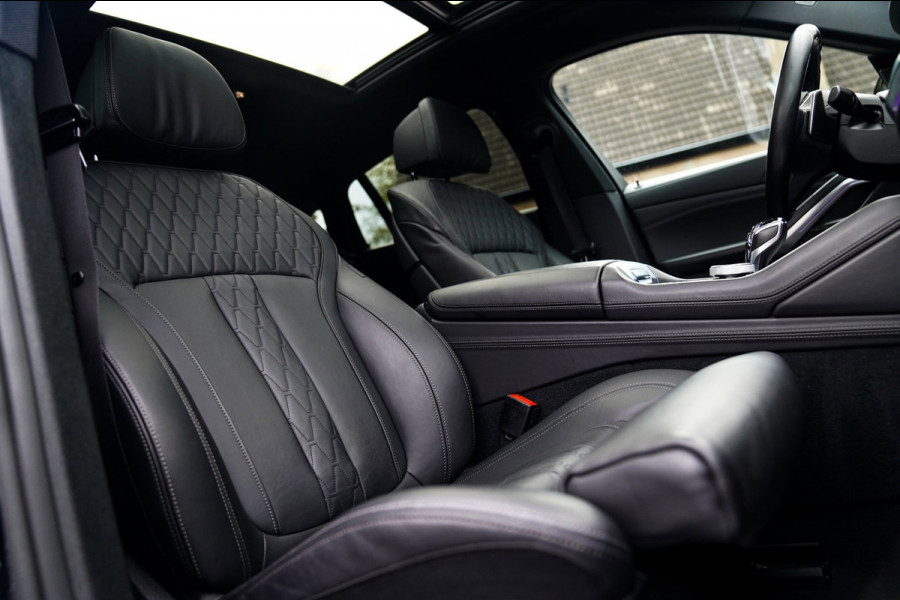 BMW X6 XDrive40i High Executive | Panorama | 360cam | Carbon | Adaptieve cruise control | Kristallen pook | 22 inch | Dealer onder