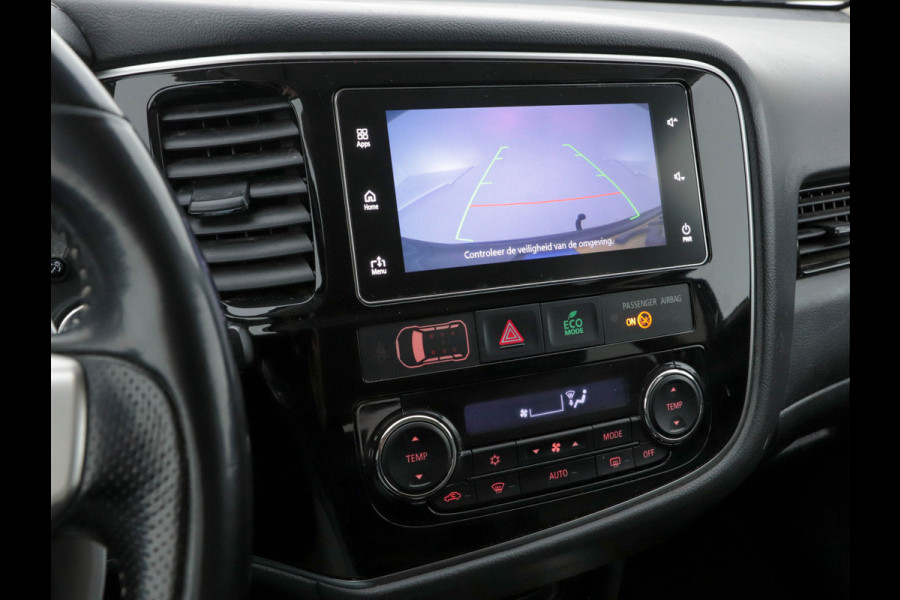 Mitsubishi Outlander 2.0 AWD (Plug-In) (INCL-BTW) Aut.*LEATHER-ALCANTARA | NAVI-FULLMAP | KEYLESS | DAB | CAMERA | ECC | CRUISE | CARPLAY | PRIVACY-GLASS | TOWBAR | SHIFTPADDLES | 16"ALU*