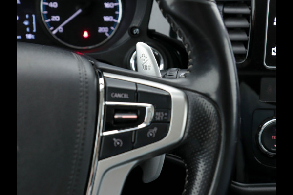 Mitsubishi Outlander 2.0 AWD (Plug-In) (INCL-BTW) Aut.*LEATHER-ALCANTARA | NAVI-FULLMAP | KEYLESS | DAB | CAMERA | ECC | CRUISE | CARPLAY | PRIVACY-GLASS | TOWBAR | SHIFTPADDLES | 16"ALU*
