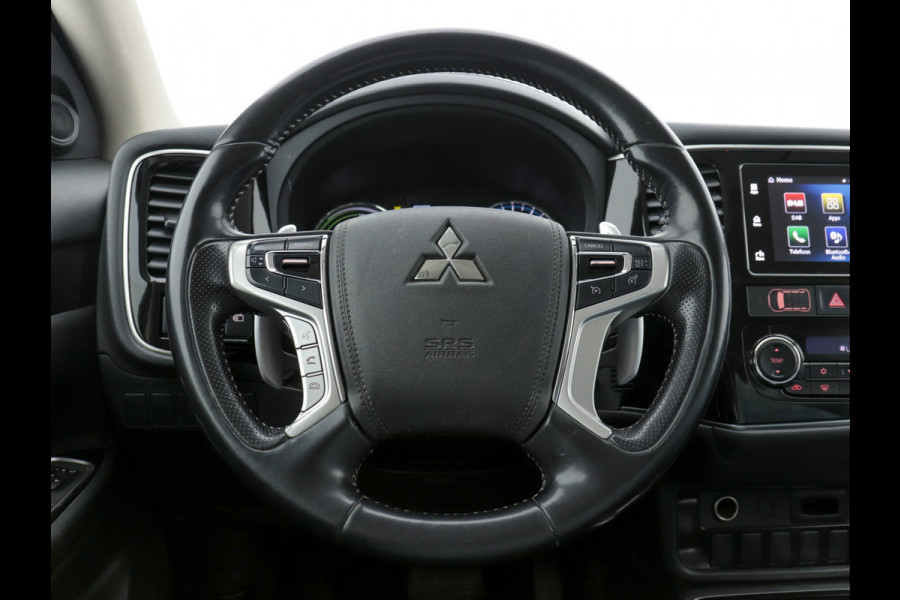 Mitsubishi Outlander 2.0 AWD (Plug-In) (INCL-BTW) Aut.*LEATHER-ALCANTARA | NAVI-FULLMAP | KEYLESS | DAB | CAMERA | ECC | CRUISE | CARPLAY | PRIVACY-GLASS | TOWBAR | SHIFTPADDLES | 16"ALU*