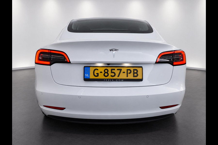 Tesla Model 3 Standard RWD Plus 60 kWh Autopilot Airco Leder Panoramadak PDC VA Camera 19" Sport Wheels