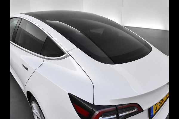 Tesla Model 3 Standard RWD Plus 60 kWh Autopilot Airco Leder Panoramadak PDC VA Camera 19" Sport Wheels