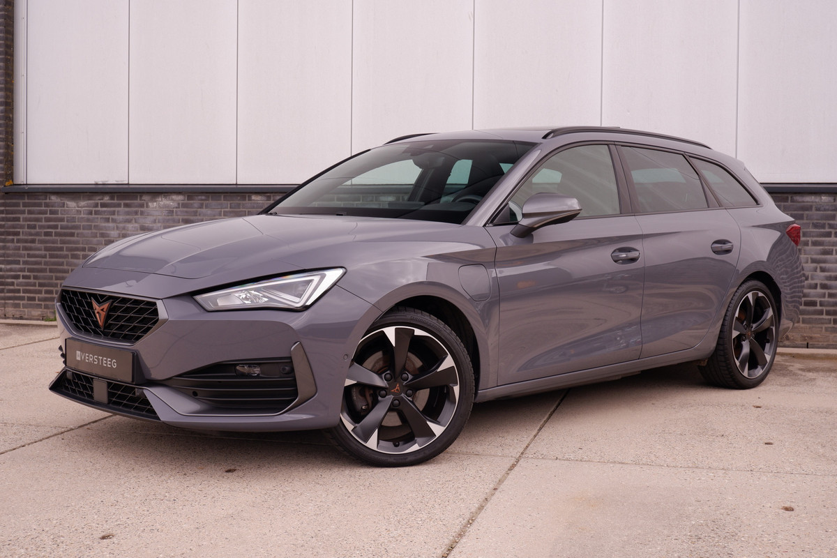 CUPRA Leon Sportstourer 1.4 e-Hybrid VZ Performance 245PK | Panoramadak | | Sfeerverlichting | Camera | Carplay | LED |