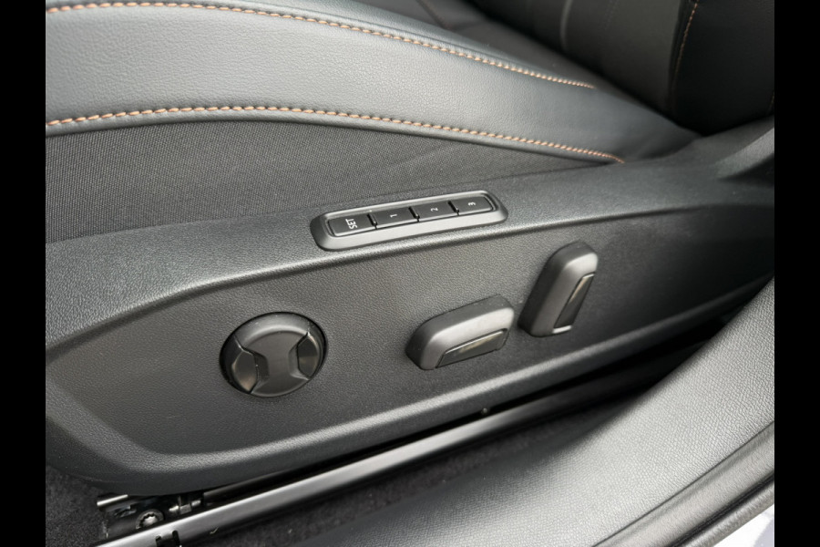 CUPRA Leon Sportstourer 1.4 e-Hybrid VZ Performance 245PK | Panoramadak | | Sfeerverlichting | Camera | Carplay | LED |