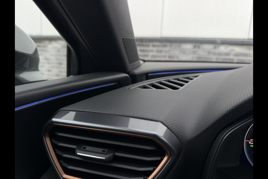 CUPRA Leon Sportstourer 1.4 e-Hybrid VZ Performance 245PK | Panoramadak | | Sfeerverlichting | Camera | Carplay | LED |