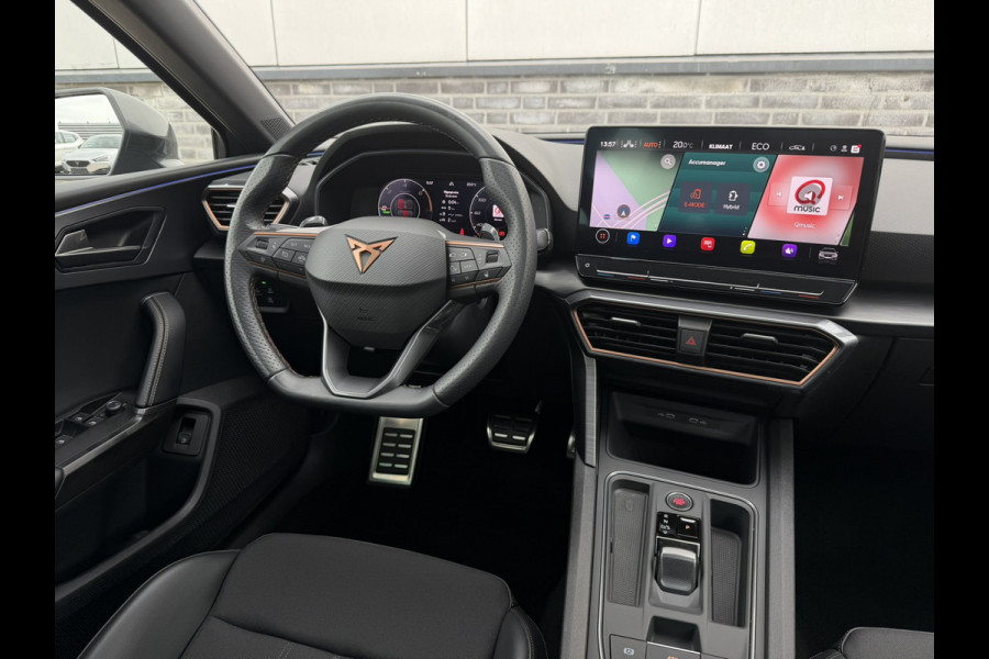 CUPRA Leon Sportstourer 1.4 e-Hybrid VZ Performance 245PK | Panoramadak | | Sfeerverlichting | Camera | Carplay | LED |