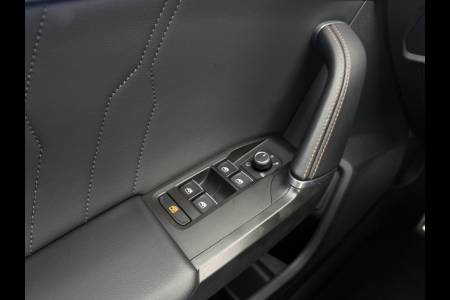 CUPRA Leon Sportstourer 1.4 e-Hybrid VZ Performance 245PK | Panoramadak | | Sfeerverlichting | Camera | Carplay | LED |