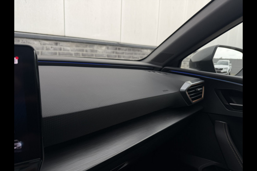 CUPRA Leon Sportstourer 1.4 e-Hybrid VZ Performance 245PK | Panoramadak | | Sfeerverlichting | Camera | Carplay | LED |