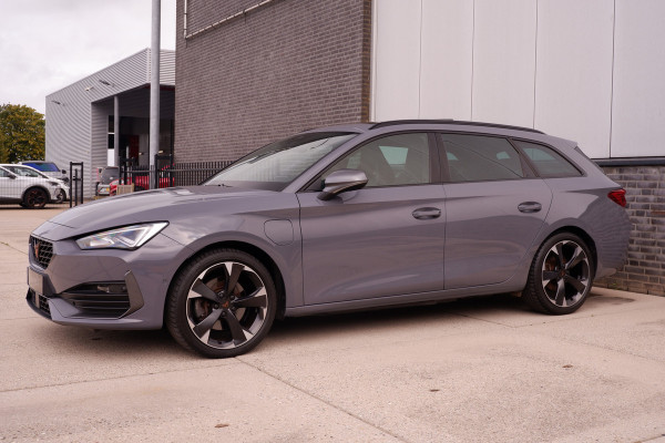 CUPRA Leon Sportstourer 1.4 e-Hybrid VZ Performance 245PK | Panoramadak | | Sfeerverlichting | Camera | Carplay | LED |