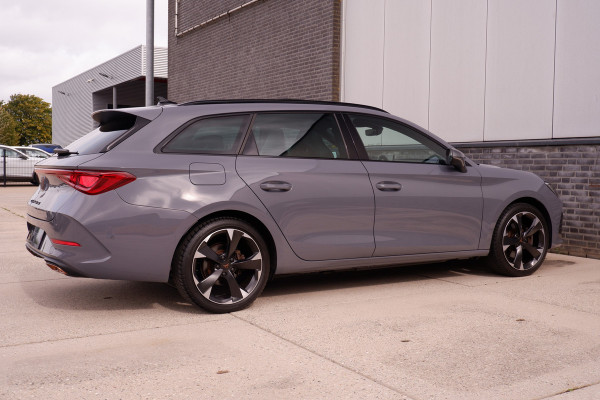 CUPRA Leon Sportstourer 1.4 e-Hybrid VZ Performance 245PK | Panoramadak | | Sfeerverlichting | Camera | Carplay | LED |