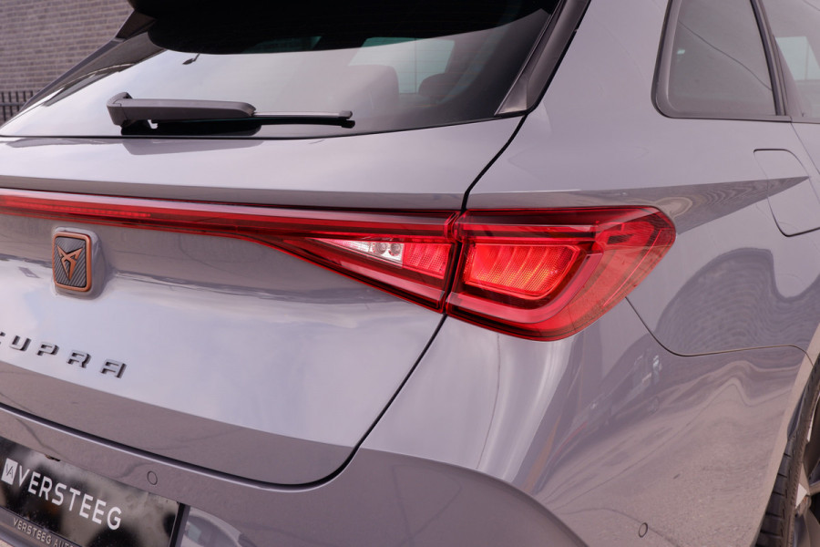 CUPRA Leon Sportstourer 1.4 e-Hybrid VZ Performance 245PK | Panoramadak | | Sfeerverlichting | Camera | Carplay | LED |