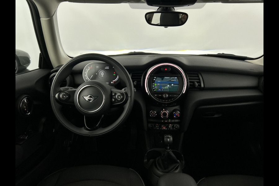 MINI Cooper 1.5 one Classic Facelift Digital Cockpit/Carplay/Navi/Keyless entry/Park.sens