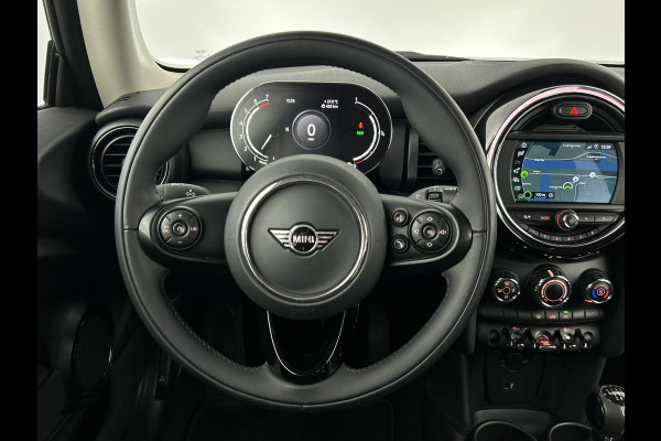 MINI Cooper 1.5 one Classic Facelift Digital Cockpit/Carplay/Navi/Keyless entry/Park.sens