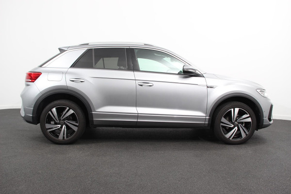 Volkswagen T-Roc 1.5 TSI 150pk DSG R-Line Navigatie Apple Carplay/Android Auto Parkeersensoren Camera Blind Spot Assist Adaptieve Cruise Control Elektrische achterklep Stoel- en stuurverwarming Climate Control Ledverlichting Virtual Cockpit