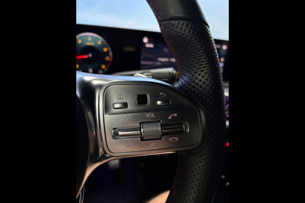 Mercedes-Benz CLA-Klasse 180 Business Solution AMG Night pakket | Navi | Clima | Cruise | Camera
