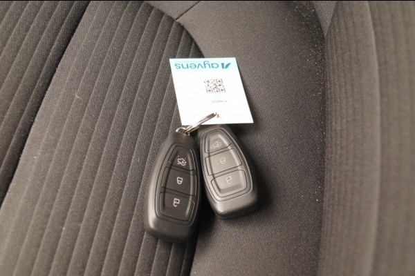 Ford Kuga 2.5 PHEV Titanium -NAVI-CAM-TREKHAAK-NAVI-