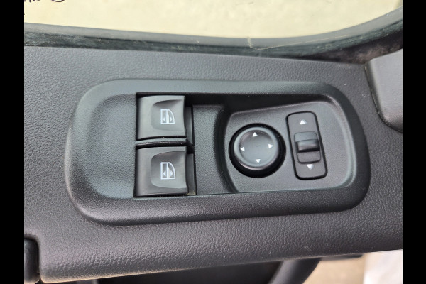 Peugeot Boxer /Renault Master 2.3 dCi L2H2 DC 7-Persoons Airco Cruisecontrol 136Pk Dubbelcabine