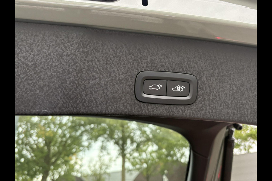 Volvo C40 Recharge Ultimate 69 kWh WAMTEPOMP | STOEL/STUURVERWARMING | SOH 93% | 360° CAMERA | ELEKTRISCHE ACHTERKLEP