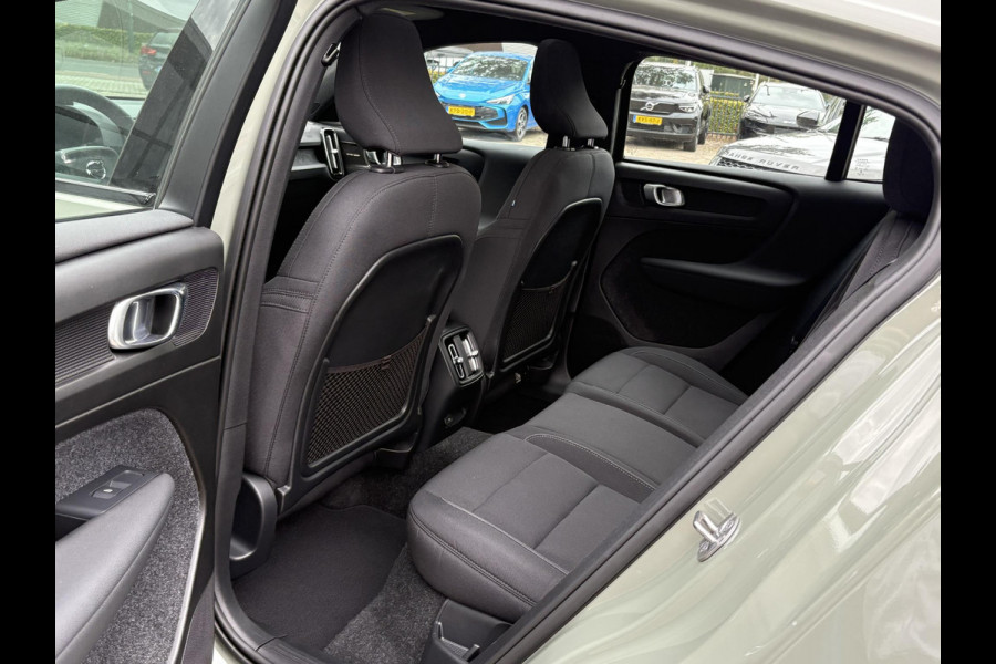 Volvo C40 Recharge Ultimate 69 kWh WAMTEPOMP | STOEL/STUURVERWARMING | SOH 93% | 360° CAMERA | ELEKTRISCHE ACHTERKLEP