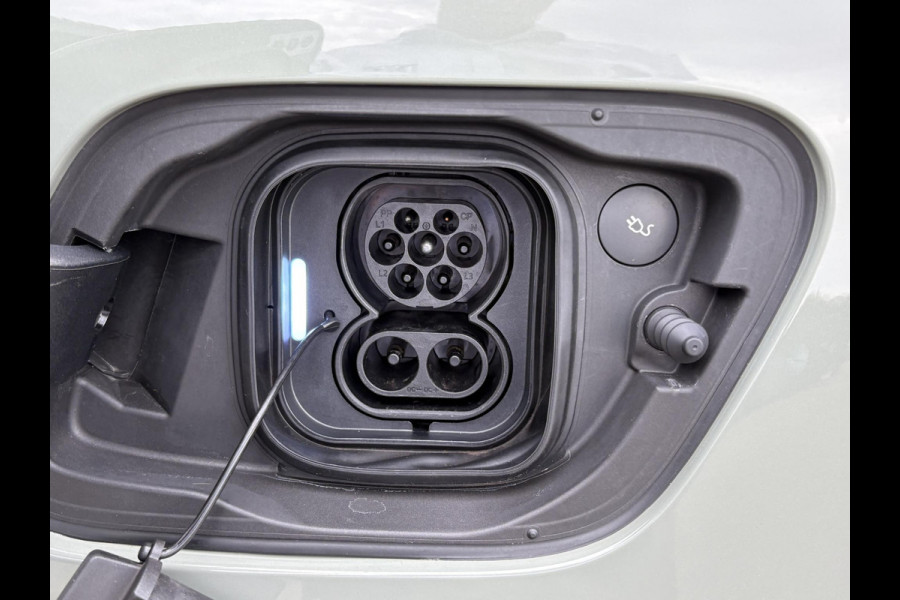 Volvo C40 Recharge Ultimate 69 kWh WAMTEPOMP | STOEL/STUURVERWARMING | SOH 93% | 360° CAMERA | ELEKTRISCHE ACHTERKLEP