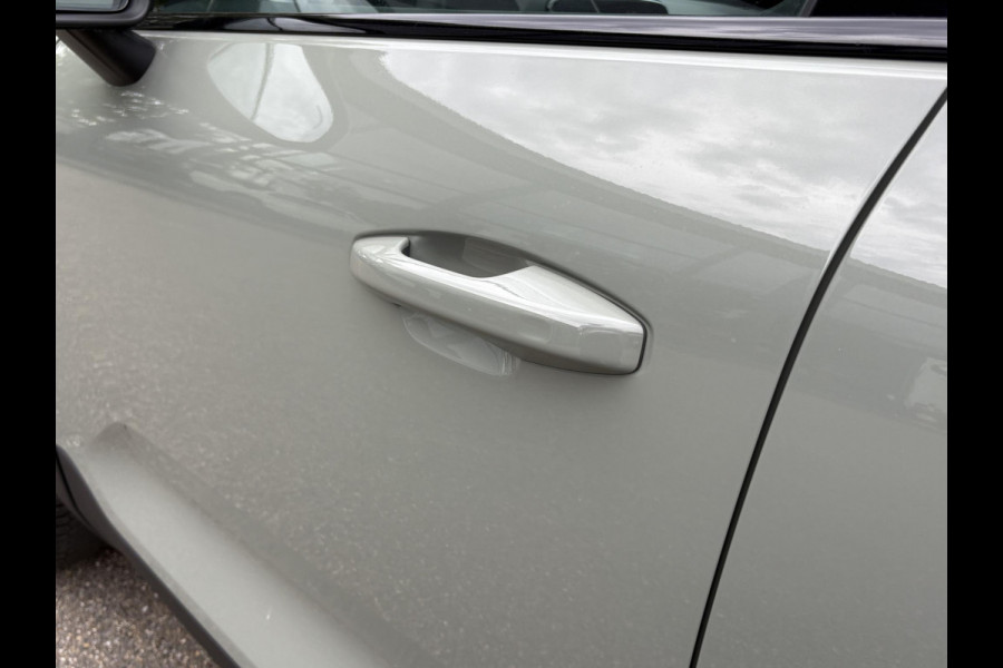 Volvo C40 Recharge Ultimate 69 kWh WAMTEPOMP | STOEL/STUURVERWARMING | SOH 93% | 360° CAMERA | ELEKTRISCHE ACHTERKLEP