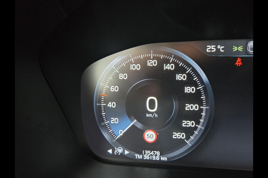 Volvo V60 2.0 B3 Inscription | Trekhaak| Comfort Stoelen| Dealer onderhouden|
