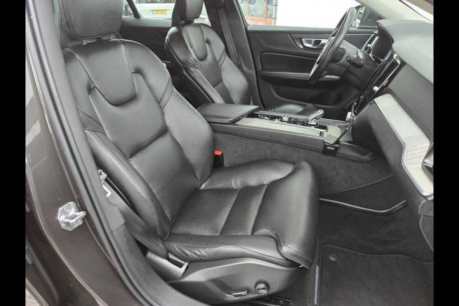 Volvo V60 2.0 B3 Inscription | Trekhaak| Comfort Stoelen| Dealer onderhouden|