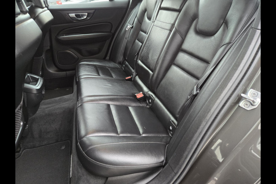 Volvo V60 2.0 B3 Inscription | Trekhaak| Comfort Stoelen| Dealer onderhouden|