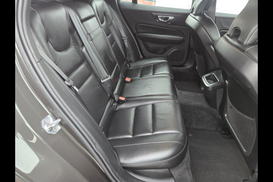 Volvo V60 2.0 B3 Inscription | Trekhaak| Comfort Stoelen| Dealer onderhouden|