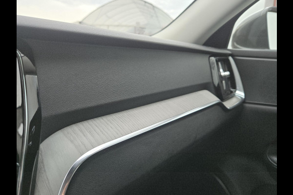Volvo V60 2.0 B3 Inscription | Trekhaak| Comfort Stoelen| Dealer onderhouden|