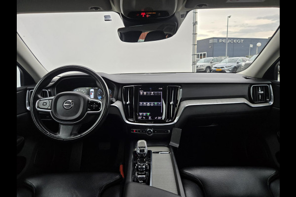 Volvo V60 2.0 B3 Inscription | Trekhaak| Comfort Stoelen| Dealer onderhouden|