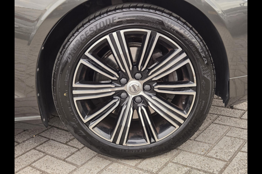 Volvo V60 2.0 B3 Inscription | Trekhaak| Comfort Stoelen| Dealer onderhouden|