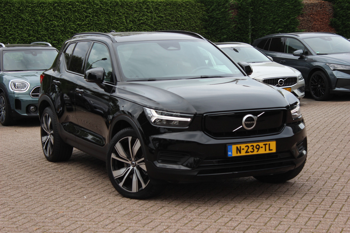 Volvo XC40 Recharge Core / SoH 90,9% / Trekhaak / Camera / CarPlay / Sfeerverlichting / 20'' / Stoel+Stuurverwarming / DAB / Cruise Control
