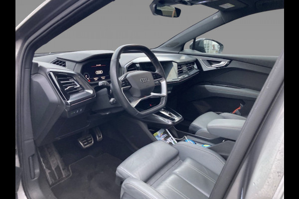 Audi Q4 e-tron 50 quattro Launch edition S Competition 77 kWh / 360Camera / Head-up / Leder / Matrix LED / Warmtepomp / 21'' / CarPlay / Keyless / Sonos / Stoelverwarming / Dodehoek / DAB / ACC